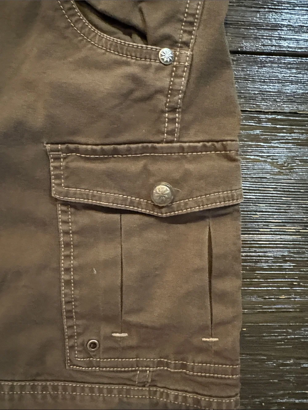 Athleta Olive Cargo Mini Skirt with Utility Pockets and Grommet Waist